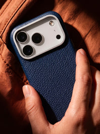Leather case for iPhone 18 Pro / 18 Pro Max - Buffalo